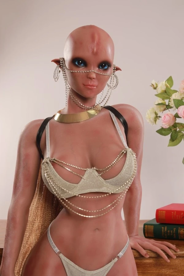 Rifrano Doll presenta a Miriam: reseña de la muñeca sexual de 153 cm inspirada en extraterrestres